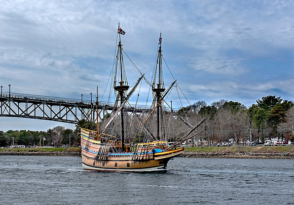 Mayflower in Canal